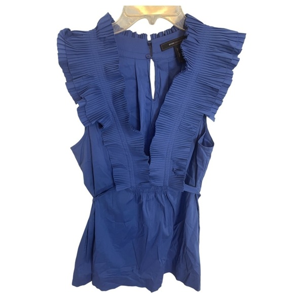 BCBGMaxAzria Tops - BCBGMAXAZRIA Blouse M